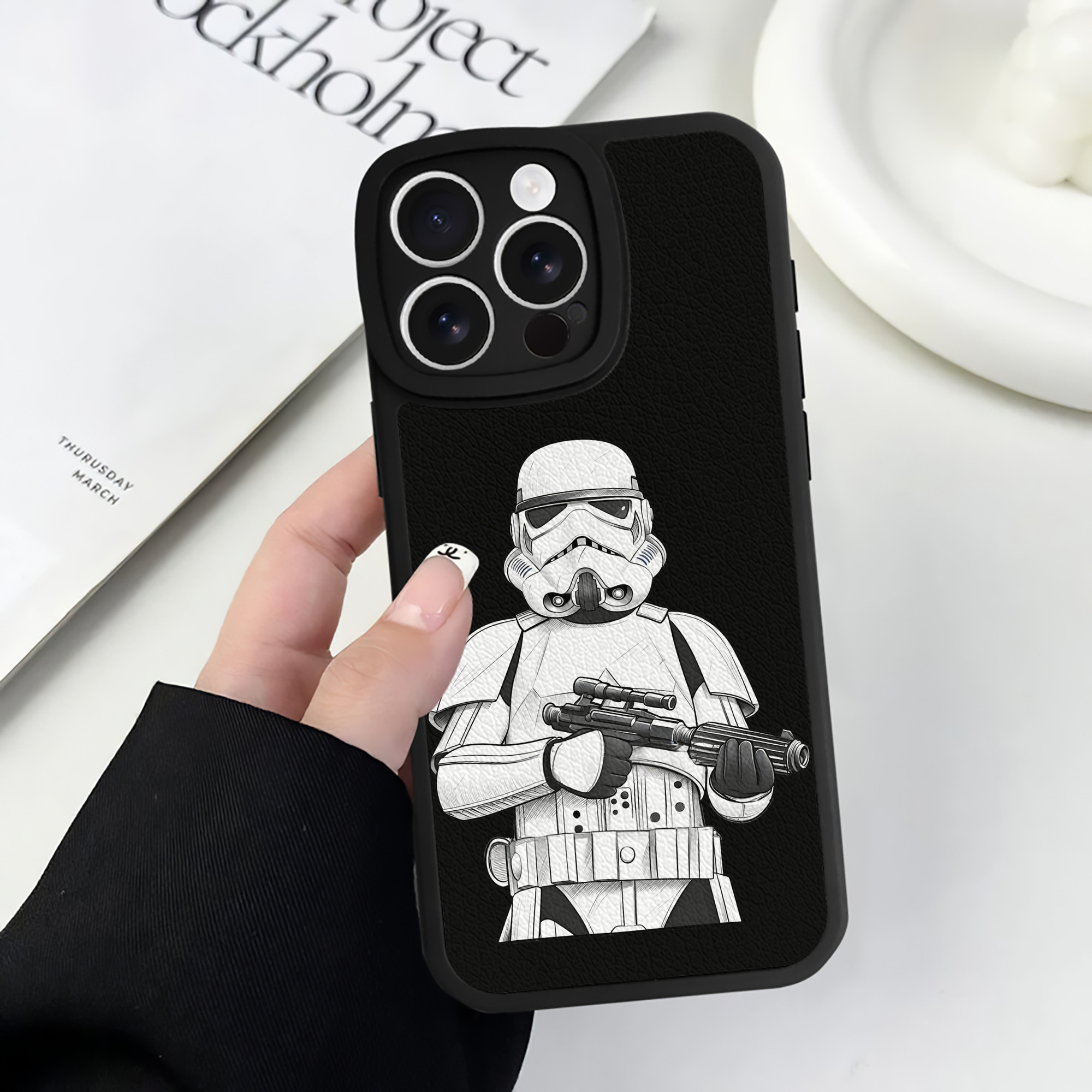 （画像用） スター・ウォーズ Star Wars 【iPhone 16シリーズ対応】シリコンスマホケース（レザー調） 材質：シリコン